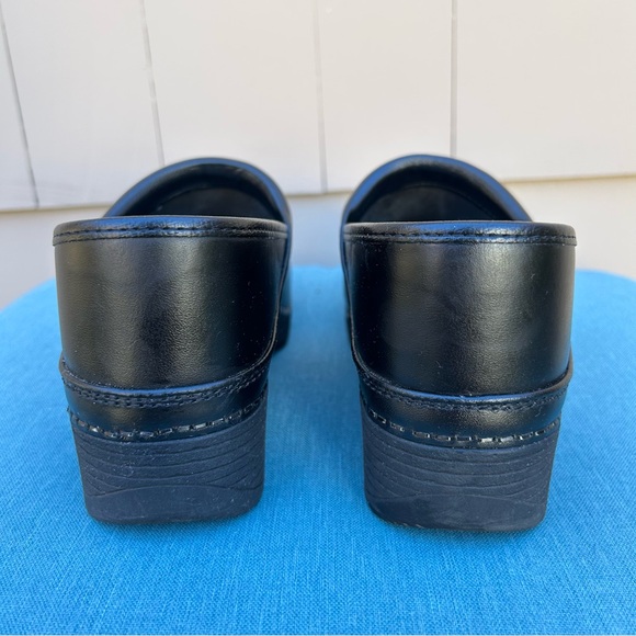 Dansko LT Pro leather clogs - black size 39 (US women’s 8.5-9) - Picture 9 of 12